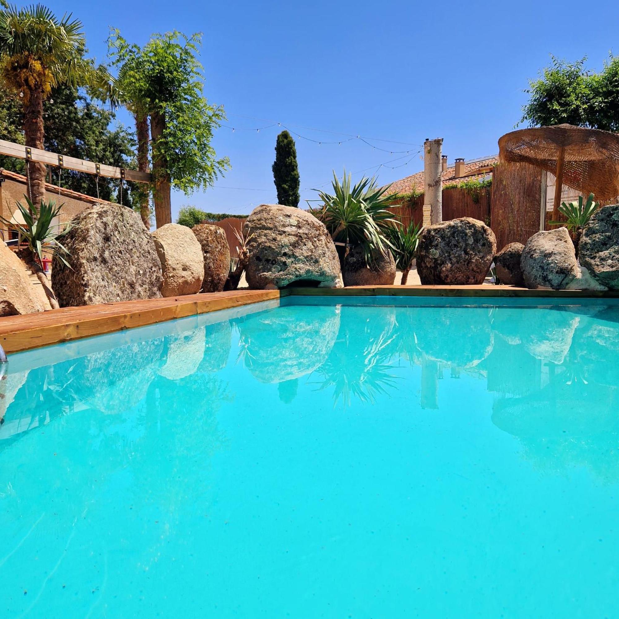 Complejo Oasis Beach Sobre El Rio Huerta  Exterior foto